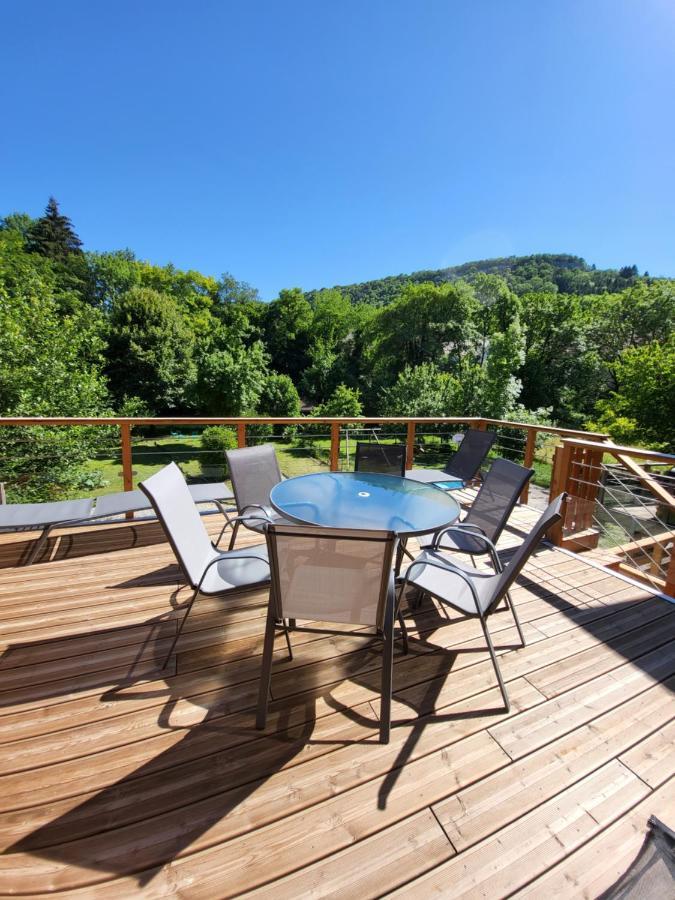 Une Evidence Tendance Et Design Ornans Luaran gambar